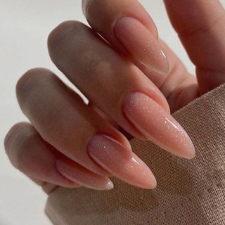 Логотип wuolles_nails_chat