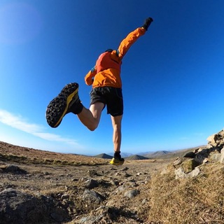 Логотип easytrailrunning