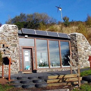 Логотип канала earthship