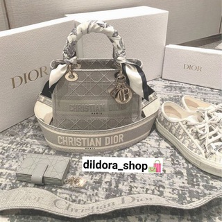 Логотип канала dildoraa_shop