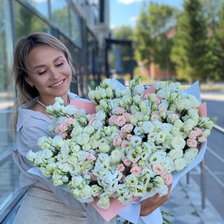 Логотип канала mrmrsflowers