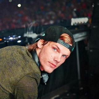 Логотип канала avicii_italy