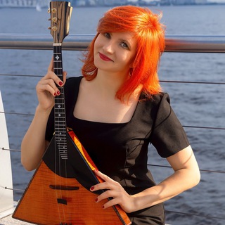 Логотип ladybalalaika