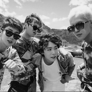 Логотип guesswhosbackwinner