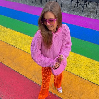 Логотип канала caroline_rainbow