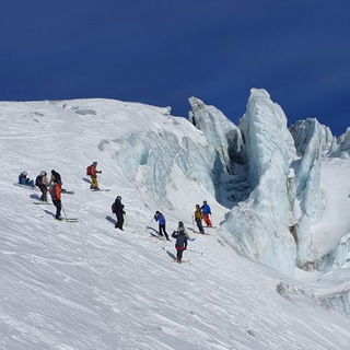 Логотип elbrusfreeride