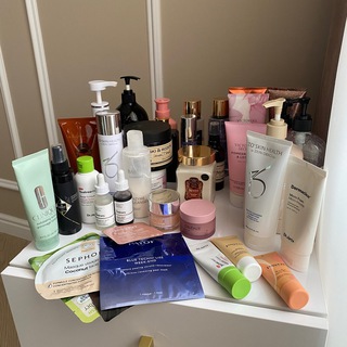 Логотип канала beautycareeee