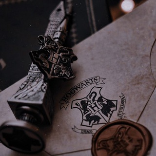 Логотип канала harry_in_hogwarts